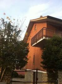 Unità immobiliare ubicata al piano secondo mansardato...