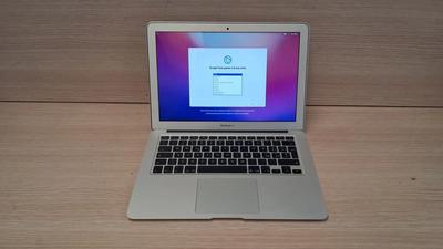 (Lotto n.6) - MacBook Air marca APPLE modello A1466 (EMC 3178) serial number FVHWFA1JJ1WL, processore 1,8 GHz, monitor 13,3 pollici, memoria 8 GB, memoria di archiviazione 251 GB, privo del caricabattarie