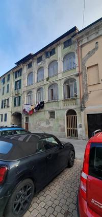 appartamento sito nel centro storico di Serravalle...