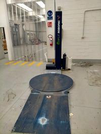 1 Robopack e 1 transpallet