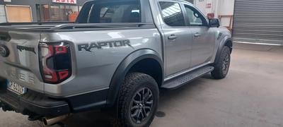UN AUTOCARRO FORD RANGER RAPTOR 3.0 ECOB, TARGATO GP640ZF, KW 215, BENZINA, IMMATRICOLATO NELL'AGOSTO 2023. CON DUE CHIAVI, LIBRETTO, AL RITIRO KM CIRCA 84701. SUL MEZZO GRAVA UN'IPOTECA (A CARICO DELL'ACQUIRENTE LA CANCELLAZIONE DELLA STESSA)