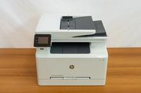 Lotto composto da elettronica varia:Stampante Laser...