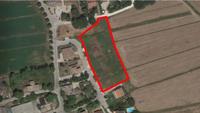 Vendesi terreno edificabile residenziale sito a Corciano...