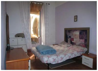 Appartamento posto al piano primo, int. 13, composto da ingresso con soggiorno e angolo cottura, bagno, disimpegno, camera da letto.