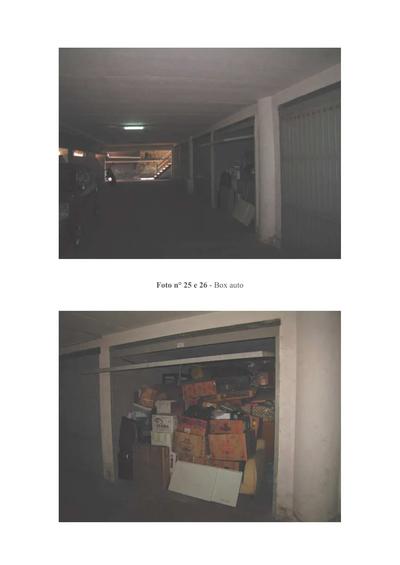 Box auto al primo piano seminterrato avente una superficie utile di circa mq 21,70 e un’altezza netta di circa cm 260.  La superficie commerciale dell’immobile è invece di circa mq 24,60.