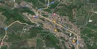 Fabbricato composto rispettivamente da n. 14 abitazioni con annesse n. 14 cantine quali immobili definiti ‘in corso di costruzione’ oltre spazi distributivi interni e contiguo magazzino con accesso indipendente, il tutto sito nel Comune di  Vetralla (VT).  Magazzino (indipendente):  Vetralla, Via Aurelia bis n. 3.