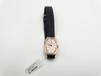 (Lotto n.1076) un orologio marca Les Nostalgiques