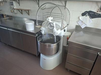 (Lotto n. 3) Impastatrice a braccia tuffanti marca VAROTTO SERVICE modello...