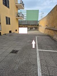 Piena ed intera proprietà di posto auto scoperto al...