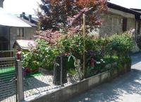 Intera e piena proprietà - Fabbricato su tre livelli, in...