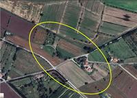 Il complesso immobiliare è situato in zona rurale e...