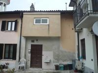 Piena proprietà 1/1 di una porzione di fabbricato da...