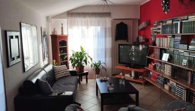 Compendio sito in Via Monte Carmelo 30, Appiano Gentile (CO), composto da: Piena proprietà per la quota di 1/1 di: A) Appartamento di 70,23 mq; B) Area urbana di 30 mq e da Piena proprietà per la quota di 253,40/1000 (provvisoria da definire con atto legale) di: C) Area urbana di 412 mq.; D) Area urbana di 150 mq.; E) Vano disimpegno di 1 mq; F) Vano disimpegno di 1 mq 