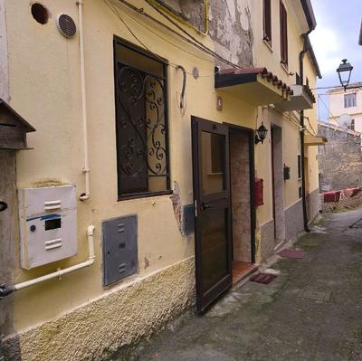 unità immobiliare appartamento sito in Catanzaro, censito nel Catasto...