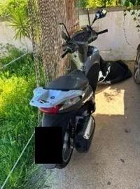 Lotto 3: Motociclo, marca Honda, modello SH di colore...