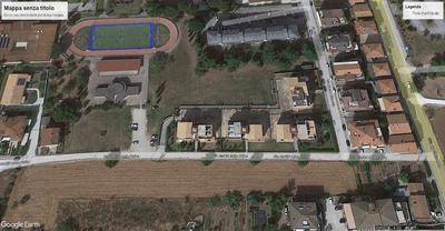 Diritti di piena proprietà di immobili siti in Porto Sant'Elpidio Via Martiri delle Foibe: -APPARTAMENTO uso civile abitazione, piano primo, lato est, con soggiorno cucina, bagno, disimpegno, due camere, bagno e balconi. ID. CATASTALE:  FG. 25, p.lla 481, sub.17, P1, cat. A/2, cl. 4, cons. vani 5,5, sup. cat. mq 86, rend. cat. € 482,89. - GARAGE, piano seminterrato raggiungibile con rampa condominiale.  ID. CATASTALE: FG.25, p.lla 481, sub. 65, P S1, cat. C/6, cl. 3, cons. Mq 35, rend. cat. € 105,77 
