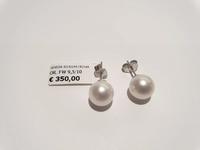 (Lotto n.1746) un paio di orecchini in oro bianco 18 kt...