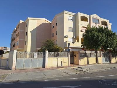 Ufficio ad uso appartamento al piano terra con posto auto scoperto sito a Quartu Sant'Elena (CA), in Via Italia nn.1-3. Per maggiori informazioni visitare il portale www.quimmo.it - Codice annuncio 2537907