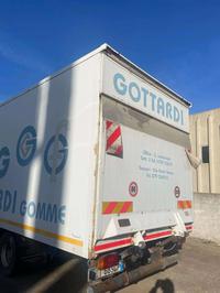 Lotto n. 10: Furgone IVECO 75 ML E - Targato CT689GP