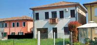 Piena proprietà per la quota di 1/1 di edificio a...