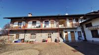Rif. 9 - Alloggio al piano terra composto da ingresso su...