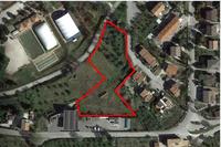 Terreno edificabile di 5701 mq, sito in Montefalco (PG),...