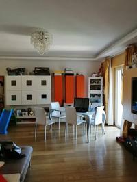 Piena proprietà di un appartamento ricompreso al quarto piano del fabbricato di maggior consistenza denominato “Condominio Desiderio” sito in Chieti alla Via Silvino Olivieri n° 195, censito in catasto urbano al fg. 29 p.lla 257 sub 22 (categoria A/2 – classe 1 – consistenza vani 6 – superficie catastale totale mq 151- rendita euro 557,77), ricompreso nel centro storico cittadino. 