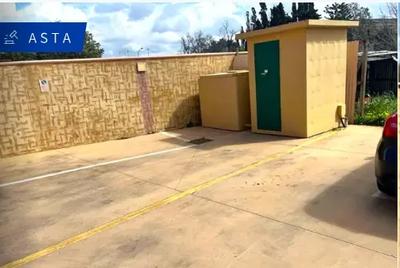 Posto auto (sub 15) in complesso residenziale ad...