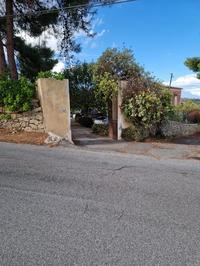 Casa per civile abitazione con terreno circostante
