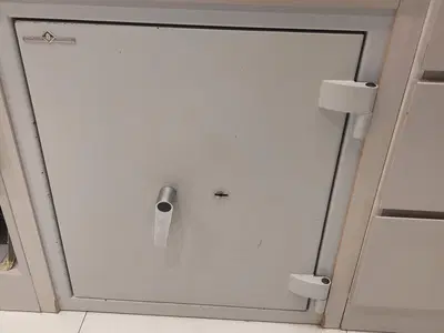 Vendita di beni provenienti dalla Liquidazione Giudiziale n. 21/2025 del Tribunale di Chieti.Per visionare la documentazione disponibile, si invitano le parti interessate a visitare la pagina dell'asta sul portale www.industrialdiscount.it - codice asta 9945