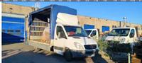 Piena proprietà di Autocarro Mercedes Sprinter, targato DT 701 EE, modello Daimler AG 906 MB 315 CDI T 35 cilindrata 2148, alimentazione a gasolio destinazione d'uso autocarro per trasporto di cose – uso terzi da locare senza conducente cassone a sponde; numero di identificazione del veicolo WDB9061351N396227; data prima immatricolazione 17 Febbraio 2009; km. percorsi 322.048.