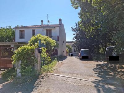 LOTTO 1 -  UNITA’ IMMOBILIARE sita in Campobasso alla c.da San Vito 22,...