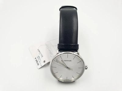 (Lotto n.1000) un orologio marca Calvin Klein