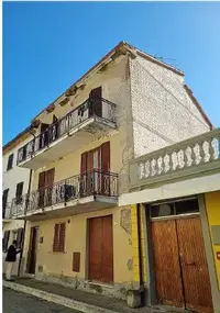 Diritti di piena proprietà su abitazione posta al piano...