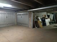 Locale posto al secondo piano interrato, accessibile...