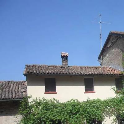 fabbricato adibito ad attività agrituristica, il tutto...