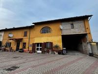 Piena proprietà di fabbricato popolare rappresentato da...