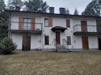 Piena proprieta' di appartamento posto al piano terra di...
