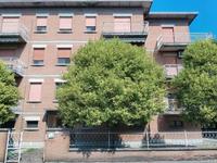 Appartamento posto al piano primo, composto da ingresso,...
