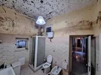 Piena ed intera proprietà di appartamento posto al piano...