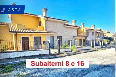 Appartamento rustico (sub 8) a Cingoli (MC), frazione Troviggiano, via...