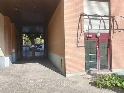 Lotto unico costituito da quota (pari al 64,286%) di un autosilo costituito da quattro piani interrati sito in Torino, Via Principi D’Acaja N. 45. Asta telematica in modalità asincrona ex DM 32/2015 tramite la piattaforma www.astebusiness.it.  Si invitano gli interessati ad accedere al sito e prendere visione della documentazione scaricabile.