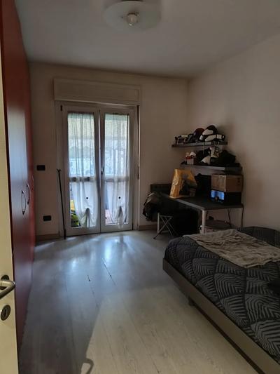 Appartamento composto da: un disimpegno, un pranzo-soggiorno, una camera...