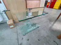 Lotto composto da:-Carrello portaoggetti in vetro  (...