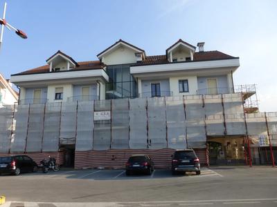 Piena proprietà di n. UN posto auto sito nel comune di Cuneo, Fraz....