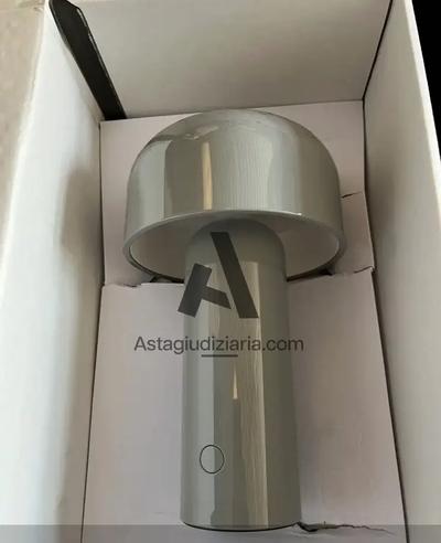 Lotto 40 - lampada da tavolo