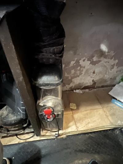 Granitore ad una vasca in acciaio, marca Ugolim. Valore di € 800,00.
