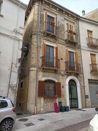 Appartamento ubicato a Torre de' Passeri (PE) - Via Vico...