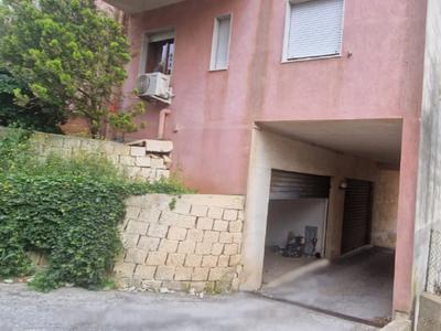 Magazzino al piano seminterrato sito a Valderice (TP), in via Luigi...