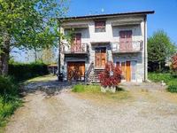 Compendio immobiliare composto da magazzino,...